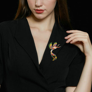 Broche de luxe en laiton et zircon, style floral printemps-été, vintage, élégante et raffinée, pour corsage ou vêtement - Product Image 6