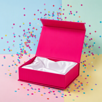 Boîte cadeau en carton rigide pliable magnétique de luxe avec logo personnalisé, coins arrondis, écologique, durable, finition vernie