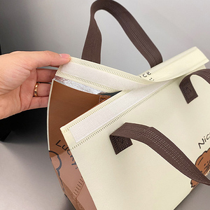 Borsa Termica per Pranzo Personalizzata con Logo Stampato, Economica, con Striscia Adesiva, in Tessuto Non Tessuto, per Asporto e Fast Food - Product Image 5