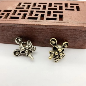 Colgante de calavera de rata fumadora con cuentas de latón, llavero de ratones de dibujos animados góticos, accesorio duradero para pulsera DIY, producto de fidget spinners - Product Image 2
