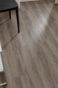 Plancher de luxe familial facile à installer Planches à emboîtement pour plancher SPC parfaites pour les sous-sols - Product Image 2