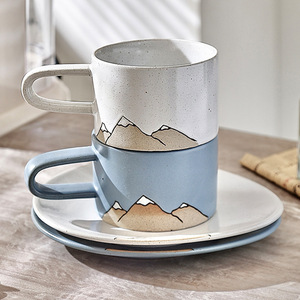 Set di Tazze da Caffè in Ceramica Minimalista Ispirato al Kintsugi con Smalto Maculato e Piattino Abbinato per Casa Moderna e Uso in Caffetteria - Product Image 2