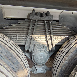 Camion-<span class=keywords><strong>citerne</strong></span> de carburant Howo à bon <span class=keywords><strong>prix</strong></span> 8X4 diesel 371HP Euro 2 livraison camion-<span class=keywords><strong>citerne</strong></span> 20000 <span class=keywords><strong>litres</strong></span> diesel carburant Sinotruck camion-<span class=keywords><strong>citerne</strong></span> - Product Image 4