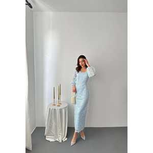 Vestido de Fiesta de Talla Grande Azul Bebé con Detalles de Guipur y Encaje, Lentejuelas, Volantes, Perlas y Decoraciones Florales, Estilo Línea A, Venta al por Mayor - Product Image 5