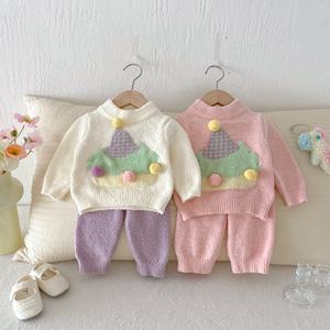 Autunno e inverno Set di due pezzi nuovi <span class=keywords><strong>vestiti</strong></span> per neonati maglione Casual da bambina in peluche albero di natale <span class=keywords><strong>vestiti</strong></span> caldi in tessuto - Product Image 2