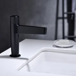 Einzigartiges Badezimmer WC Deck montiert schwarz Druckknopf Patrone Leitungs wasser sparen Waschbecken Mixer Becken Wasserhahn