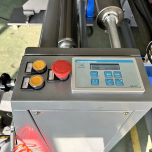 Chargement automatique de machine de rembobinage de refendage horizontal de papier adhésif Kraft RTFQ-1300 - Product Image 6