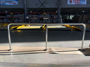 מעקה בטיחות מנירוסטה, התקנה על פני השטח, מחסום להולכי רגל, מעקה בטיחות, הגנה על קצוות, מחסומי תנועה - Product Image 6