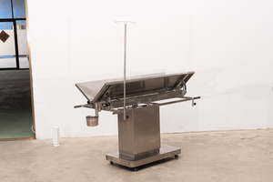 Mesa <span class=keywords><strong>de</strong></span> Operaciones Veterinaria Eléctrica Profesional en Forma <span class=keywords><strong>de</strong></span> V, Directo <span class=keywords><strong>de</strong></span> Fábrica, Mesa <span class=keywords><strong>de</strong></span> Cirugía para Mascotas <span class=keywords><strong>de</strong></span> Acero Inoxidable para Clínicas Veterinarias - Product Image 2