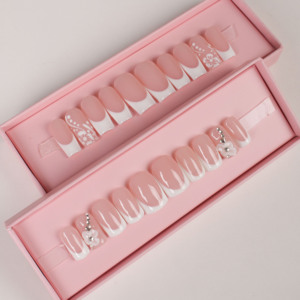 Vente en gros <span class=keywords><strong>faux</strong></span> ongles courts en acrylique fini <span class=keywords><strong>gel</strong></span> UV ongles design à pression à la main en ABS réutilisables pour doigts - Product Image 4