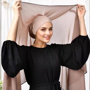 Vente en gros d'accessoires arabes chauds de la capitale épingles malaisiennes magnétiques musulman pour femme hijab instantané pour femme - Product Image 1