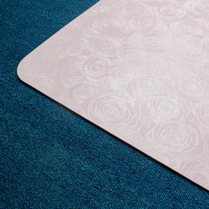 سجادة كرسي مكتب وردية بنقش الورود للسجاد، سجادة مكتب مزينة بالمسامير للأرضيات المغطاة بالسجاد قليل الكثافة، سجادة واقية للسجاد - Product Image 3