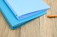 Fábrica profesional 26 agujeros Pp Material Portátil Durable B5 Tamaño Carpeta de archivos perforada de alta calidad