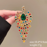 Broche de luxe en cristal et perles, broches personnalisées en forme de fleur dorée, broche feuille de haute qualité pour femme, cadeau