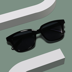 نظارات شمسية جديدة للأطفال بتصميم عصري، نظارات شمسية كلاسيكية ملونة بحماية UV400، إطار مربع، نظارات شمسية مستقطبة للأطفال - Product Image 3