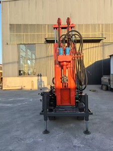 แท่นขุดเจาะน้ำบาดาลแบบเคลื่อนที่ด้วยตัวเอง UYT120 พร้อมเครื่องยนต์ดีเซล ปั๊มเกียร์บ็อกซ์ และมอเตอร์-42 กิโลวัตต์ ความลึก 120 เมตร รุ่นใหม่ปี 2025 - Product Image 2