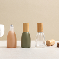 Flacon roll-on en verre givré vide de 10 ml avec bouchon en bois, rechargeable, pour huile de parfum, huile essentielle