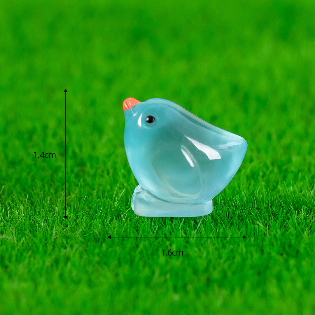 Blue/luminous yellow chicken