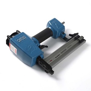 <span class=keywords><strong>Pistola</strong></span> Neumática Portátil <span class=keywords><strong>de</strong></span> Alta Resistencia para <span class=keywords><strong>Clavos</strong></span>, Aislamiento y Tapicería, con <span class=keywords><strong>Clavos</strong></span> <span class=keywords><strong>de</strong></span> Alta Resistencia para Trabajos en Madera - Product Image 5