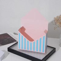 Boîtes à fleurs en papier avec laminage mat personnalisé, impression à l'or, matériaux recyclés, emballage cadeau créatif