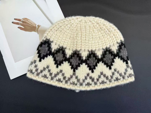 Nuova Tendenza Berretti Lavorati a Maglia di Alta Qualità in Stile Vintage con Contrasto di Colore per Uomo e Donna, Caldi per l'Inverno - Product Image 4