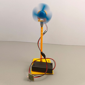 Kit de ventilador solar micro de plástico, juguete científico DIY para niños de 4 a 6 años con batería AAA - Product Image 2