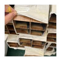 Tube carré en aluminium extrudé de haute qualité à grain de bois, profil personnalisé pour système de meubles