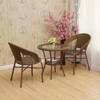 Vente en gros Ensemble de table et de chaises de bistrot en rotin pour l'extérieur, patio, jardin et restaurant