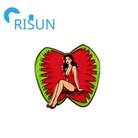 Broche en émail personnalisée en forme de plante carnivore de dessin animé, cadeau de botanique, feuille, dents, broche personnalisée, mange-moi, piège à mouches Venus, badge