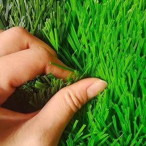 Herbe de football écologique Durable haute densité 50mm hauteur de pile doux étanche Installation facile gazon artificiel - Product Image 4