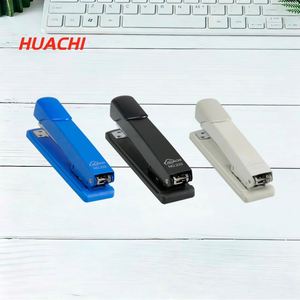 Engrapadora Manual Huachi Fácil de Usar 24/6, Material de Oficina con Construcción de Metal y Plástico, Capacidad para 100 Hojas, 16X4.1X5.6Cm - Product Image 3