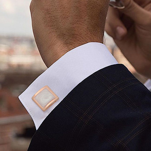 結婚パーティーギフトデザイナー真鍮カフリンクス男性用高級 - Product Image 4