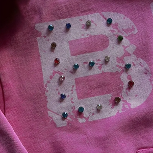Sweat à capuche zippé personnalisé avec broderie effet pierres précieuses délavées au soleil, imprimé vintage vieilli, délavé à l'acide et orné de strass <span class=keywords><strong>en</strong></span> forme de diamant - Product Image 3