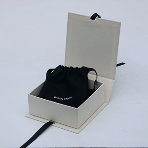 Изготовленный на заказ логотип картонная коробка для ювелирных изделий с пенопластовой вставкой бежевый экологически чистый переработанный бант лента коробка для ювелирных изделий Подарочная упаковка - Product Image 6