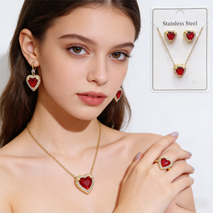 Conjunto <span class=keywords><strong>de</strong></span> Joyería <span class=keywords><strong>de</strong></span> <span class=keywords><strong>Acero</strong></span> <span class=keywords><strong>Inoxidable</strong></span> con Forma <span class=keywords><strong>de</strong></span> Corazón, Cadena <span class=keywords><strong>de</strong></span> Clavícula Simple <span class=keywords><strong>y</strong></span> Versátil con Collar <span class=keywords><strong>de</strong></span> Diamantes, <span class=keywords><strong>Aretes</strong></span> <span class=keywords><strong>y</strong></span> Anillo <span class=keywords><strong>de</strong></span> Moda - Product Image 1