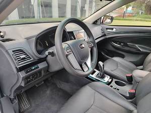 รถยนต์มือสอง BYD E5 สำหรับบริการรับจ้างผ่านแอพพลิเคชั่น ระบบเกียร์เดี่ยว พลังงานไฟฟ้าล้วน ปี 2020 รถยนต์ขนาดกะทัดรัด BYD E5 - Product Image 3