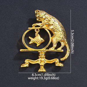 Broche Weiman de Liga de Zinco Dourado com Inspiração <span class=keywords><strong>Vintage</strong></span>, Adorável Gato Olhando para Peixe em Aquário, Alfinete de Lapela da Moda para Mulheres - Product Image 5
