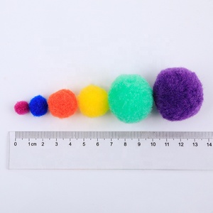 100 pièces de pompons assortis faits à la main multicolores pour l'art DIY, les créations artisanales, les cadeaux pour Pâques et les anniversaires - Product Image 3