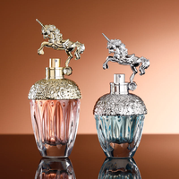Vente en gros Bouteille de parfum de luxe pour dames Forme unique 50ml 80ml Conception spéciale Bouteille de parfum en verre