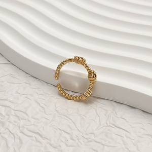 Alla moda oro placcato gemma di gioielli di colore brillante zircone cubico decorato a forma di cuore regolabile anelli per le donne - Product Image 3