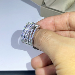 Anello alla Moda dal Design Geometrico Minimalista, Gioiello Elegante da Indossare Ogni Giorno per Donne - Product Image 5