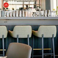 Ensemble de mobilier de restaurant de luxe léger, style nordique moderne, pour cuisine, restaurant, petit bar, avec table et chaises hautes