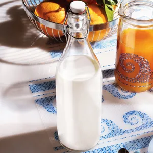 热销1升饮料牛奶饮用秋千顶夹盖带橡胶塞的玻璃水瓶