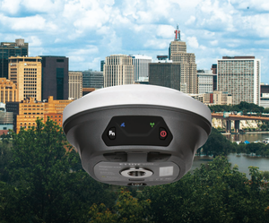 Récepteur GNSS RTK de haute précision centimétrique Singular XYZ avec affichage visuel, instrument de topographie portable - Product Image 3