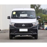 Nouveau fourgon de luxe 2023 Kuayue V3 Changan 4 portes 6 places 1.5L essence boîte manuelle Euro VI avec caméra arrière, importé de Chine