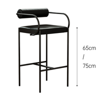 Tabouret en cuir à haute assise de style nordique, base en métal, design moderne et minimaliste, confortable, essentiel pour bar à domicile, mobilier de bar.