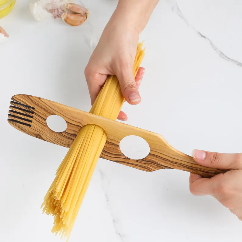 Junji Engraved Olive Wood Pasta Portion
