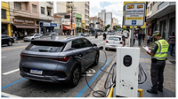 Stasiun Pengisian Kendaraan Listrik Ekonomis YIXINDIAN DC 30kW 400kW, Charger EV Terpasang di Lantai, GB/T CCS CHAdeMO untuk Penggunaan Komersial