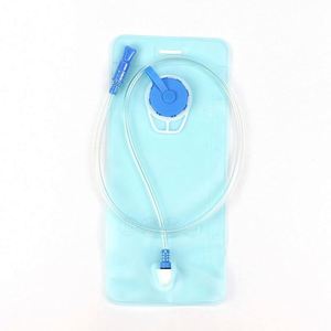 Bolsa de Hidratación Survive de 2 Litros, a Prueba de Fugas, para Almacenamiento de Agua, para Senderismo, Ciclismo y Running - Product Image 2