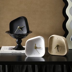 Horloge de bureau silencieuse moderne et minimaliste en grès, à mouvement à seconde intercalaire, à piles, style nordique, pour salon et maison - Product Image 2